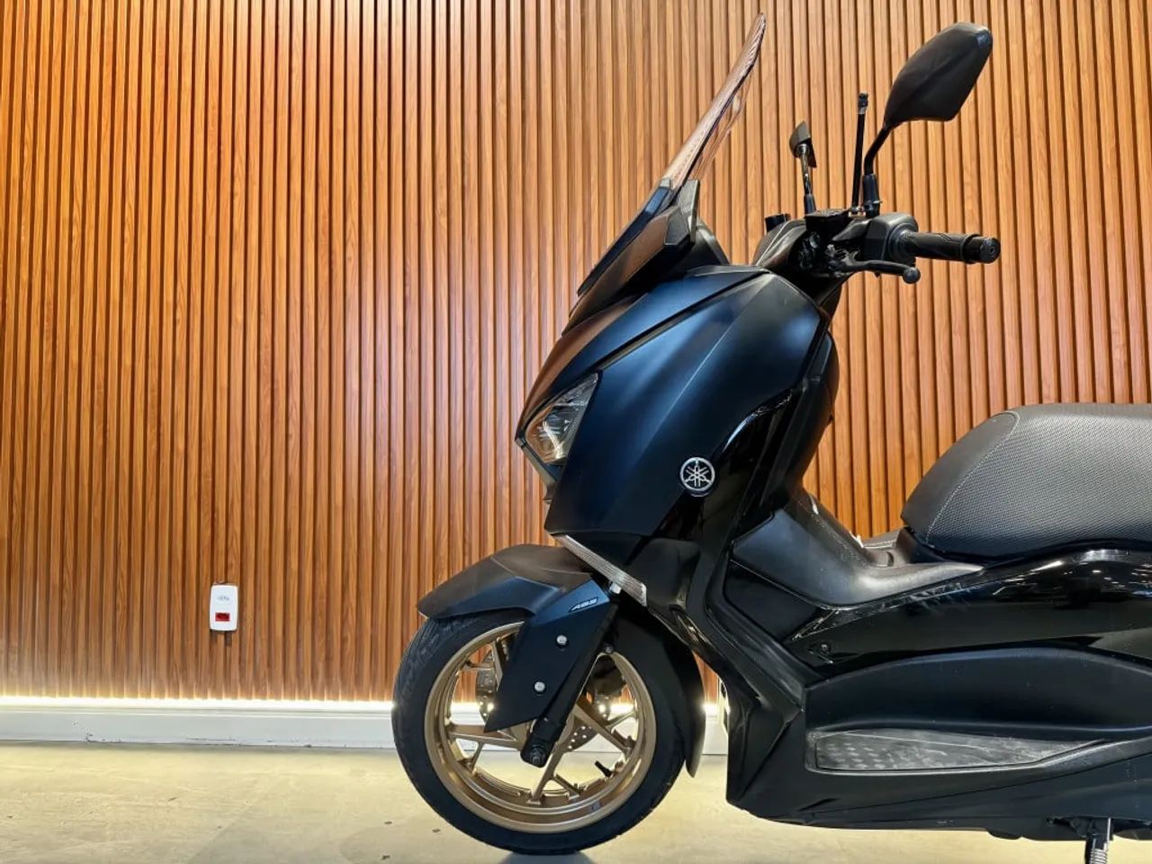 Yamaha XMAX 250 ABS 2023 - Foto 4