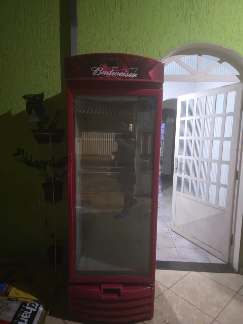 Cervejeira Expositora Vertical - Heineken e Budweiser