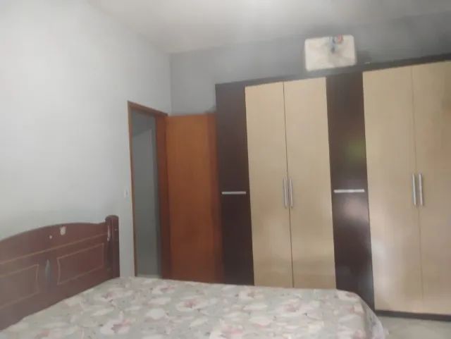 Casa com bom espaço gramado e piscina.  - Foto 4
