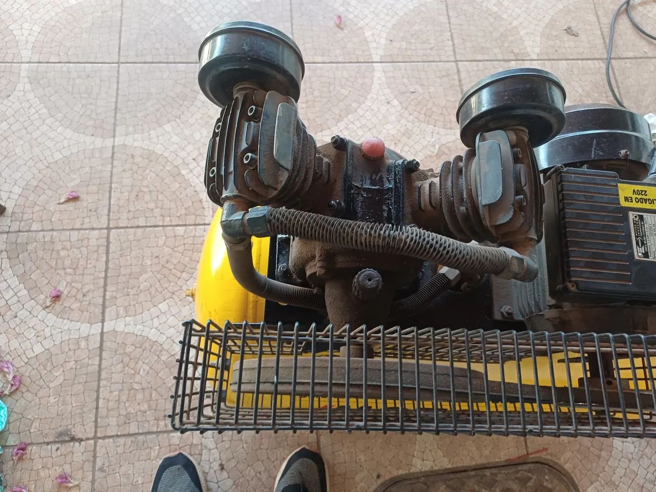 Compressor AIR POWER 100Litros 140 lbf - Foto 5