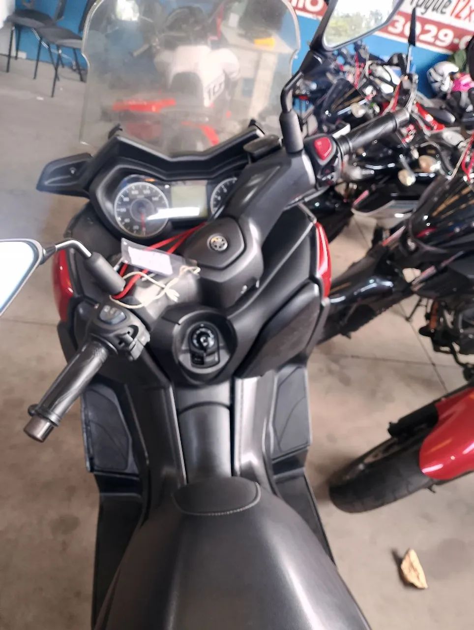 YAMAHA Xmax 250 - Foto 5