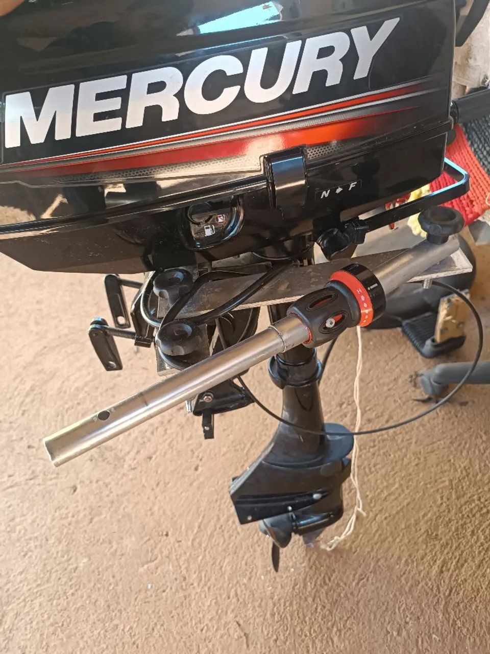 Motor de poupa Mercury 3.3  - Foto 4