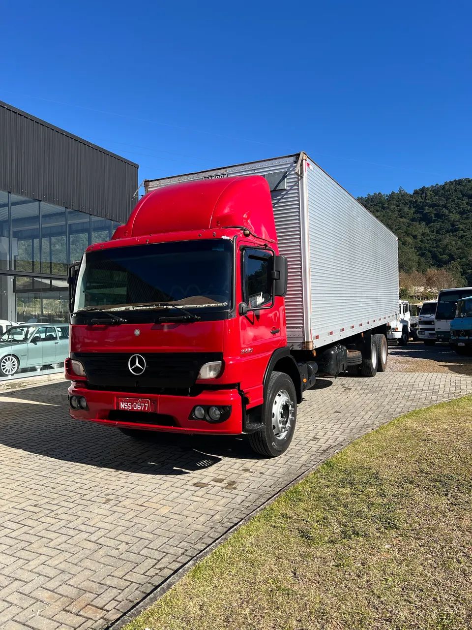 Mercedes Benz Atego 2425 Baú