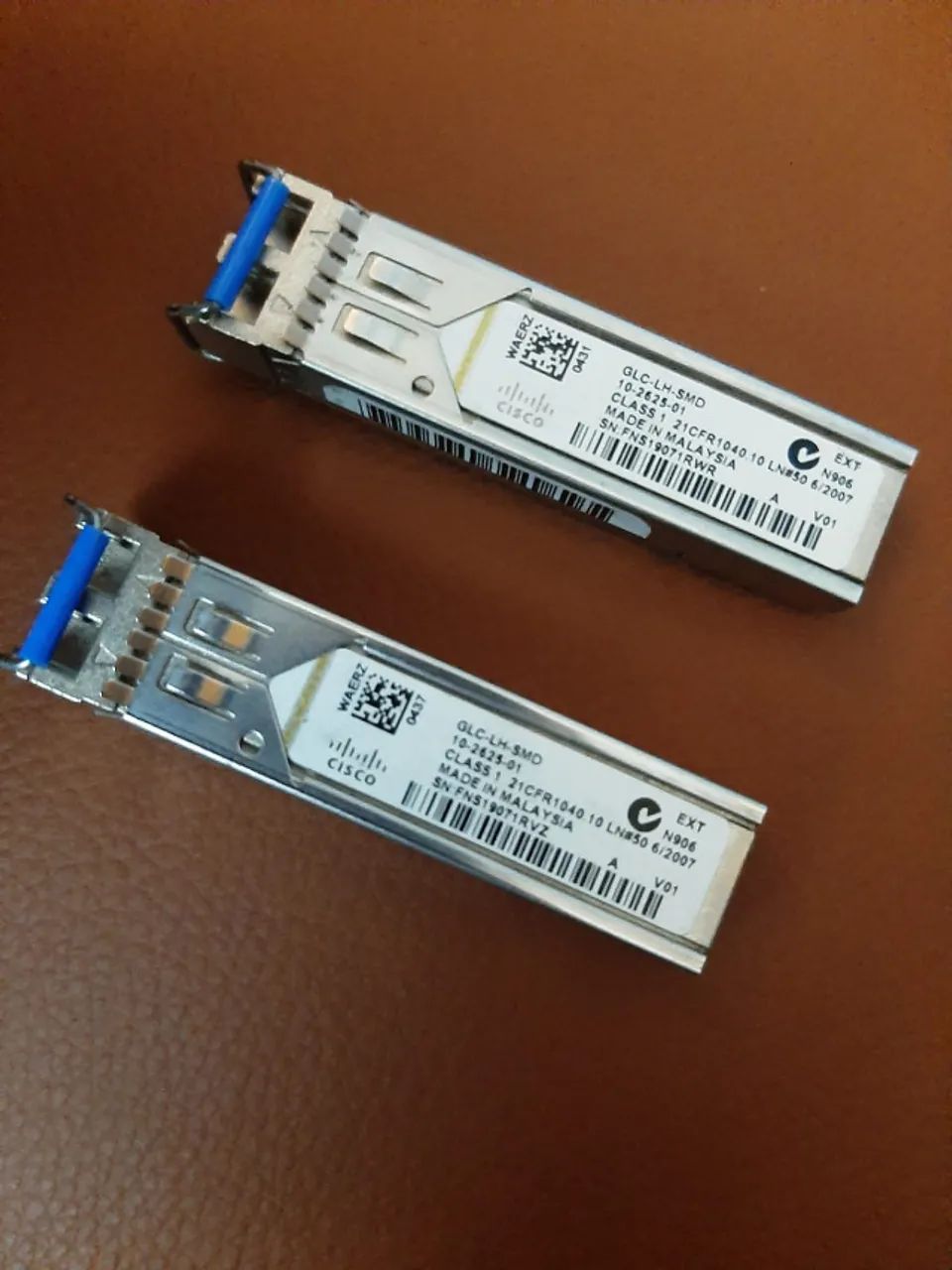 2x GBIC Cisco GLC-LH-SMD 10-2625-01 CLASS 1 - Foto 2