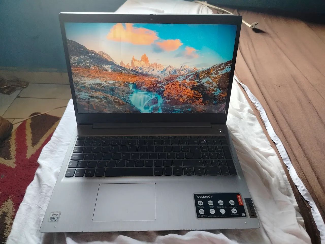 Estou vendendo um notebook usado em bom estado, está funcionando perfeitamente! - Foto 2
