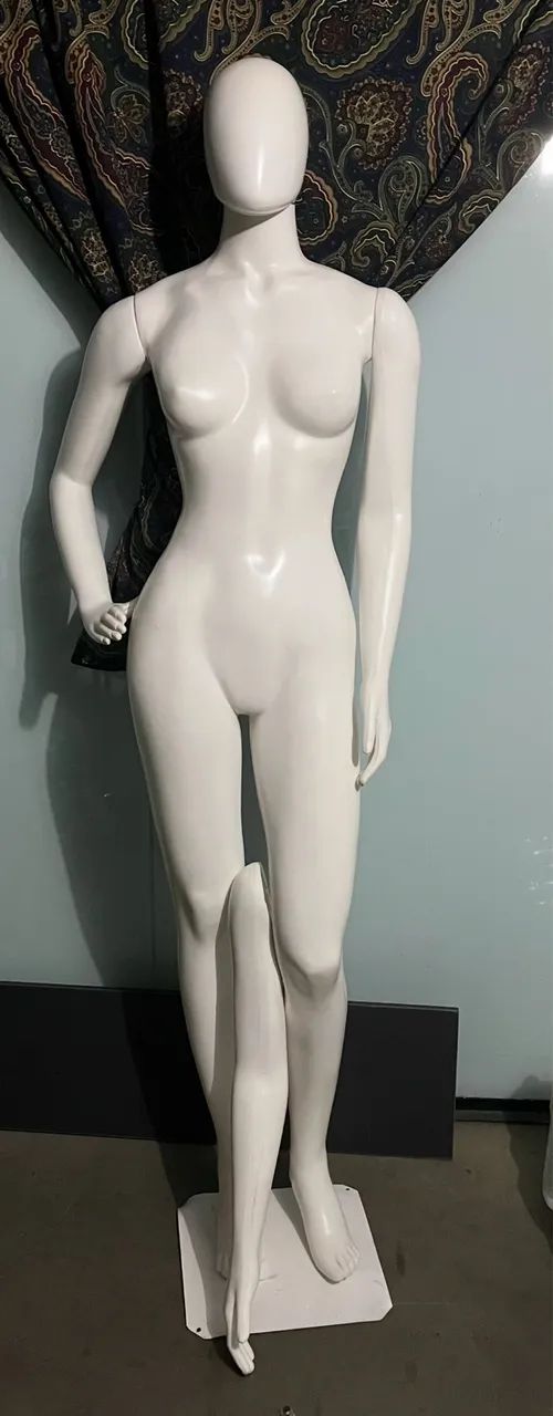 Manequim feminino  - Foto 2