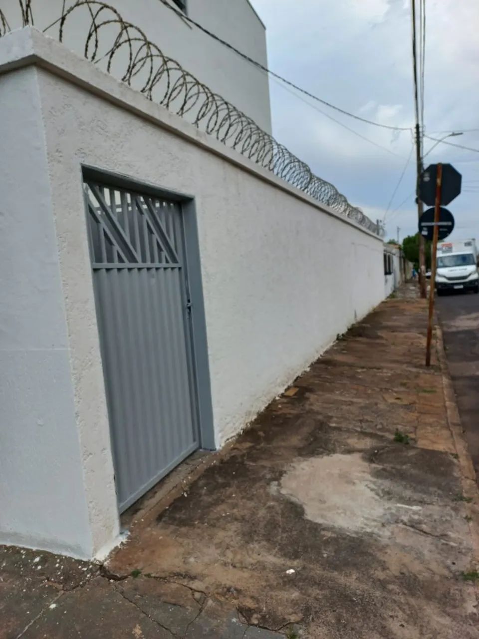 Imóvel Misto no Planalto: Casa +  Comércio Térreo c/ Habite-se - Foto 3