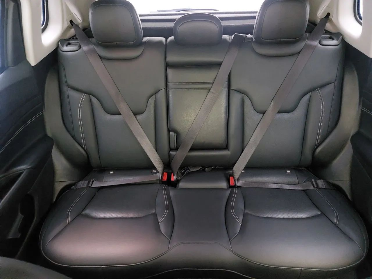 Jeep Compass LONG. T270 1.3 TB 4x2 Flex Aut., foto 18 de 18
