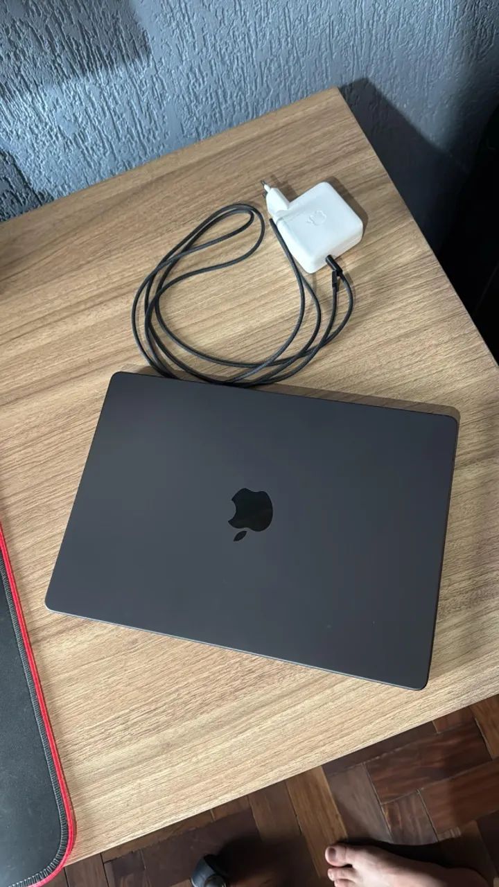 Apple MacBook Pro M4 16GB RAM 512GB SSD tela Liquid Retina XDR de