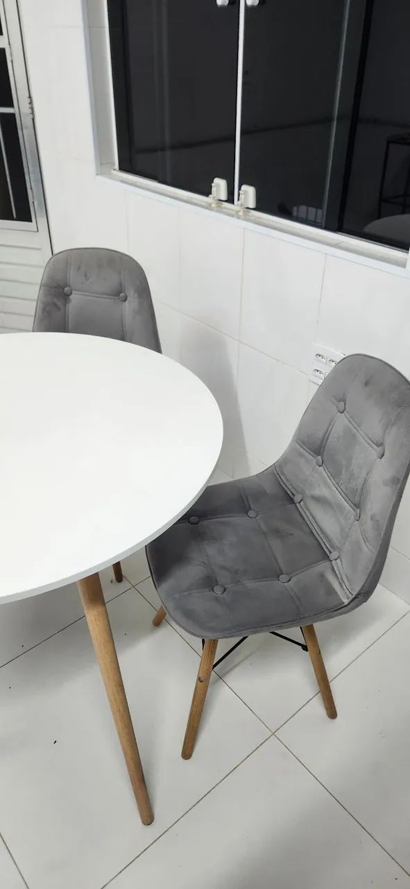 Mesa de jantar com 4 cadeiras - Foto 3