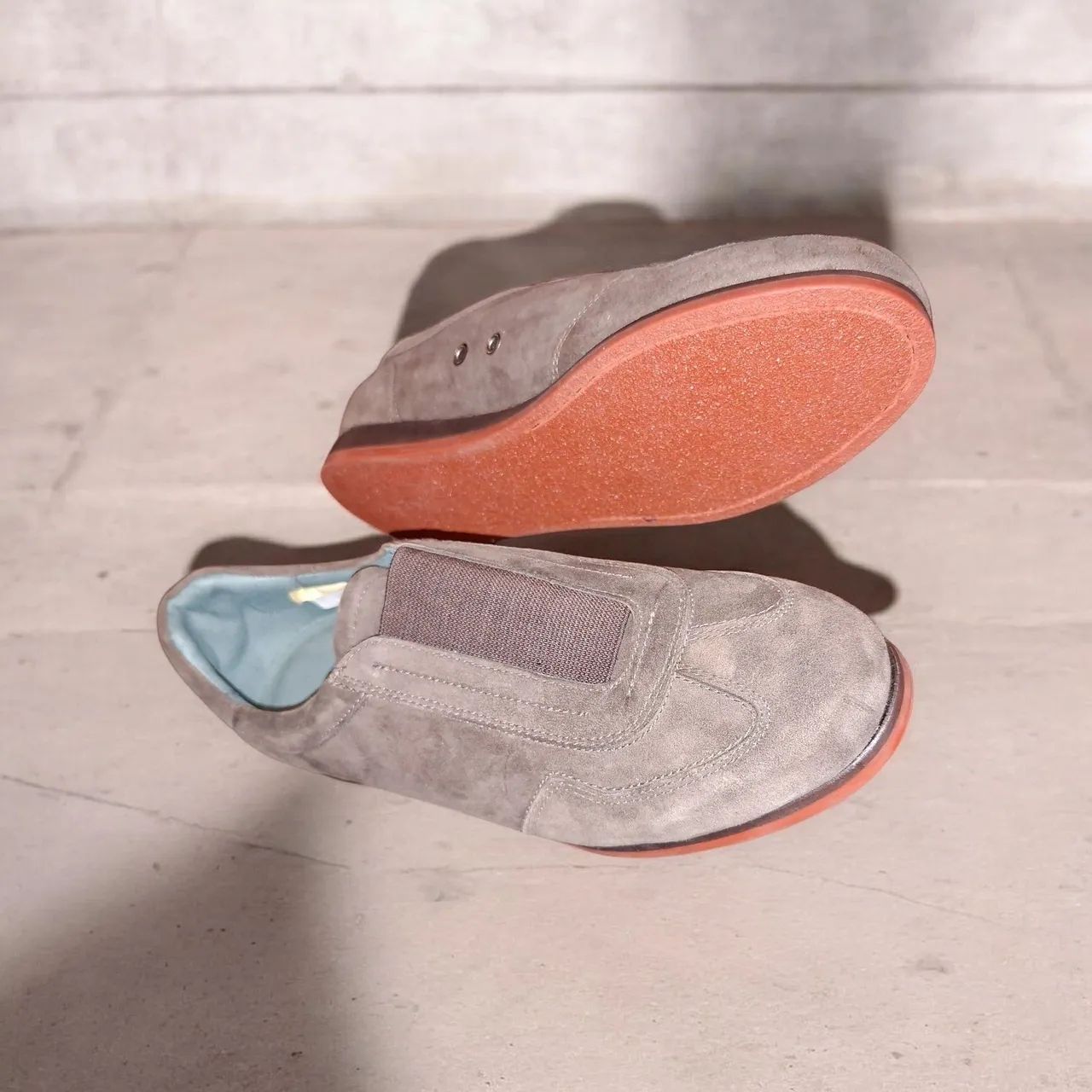 Bazar  Sapatos de Amostra Numeração 39 - Foto 5