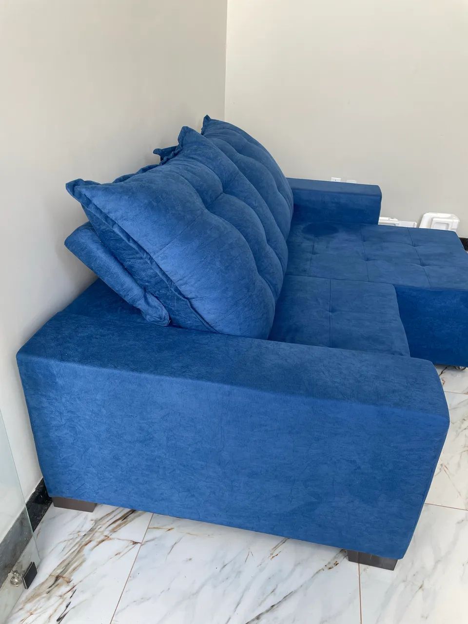 Sofá novo, cor azul - Foto 3