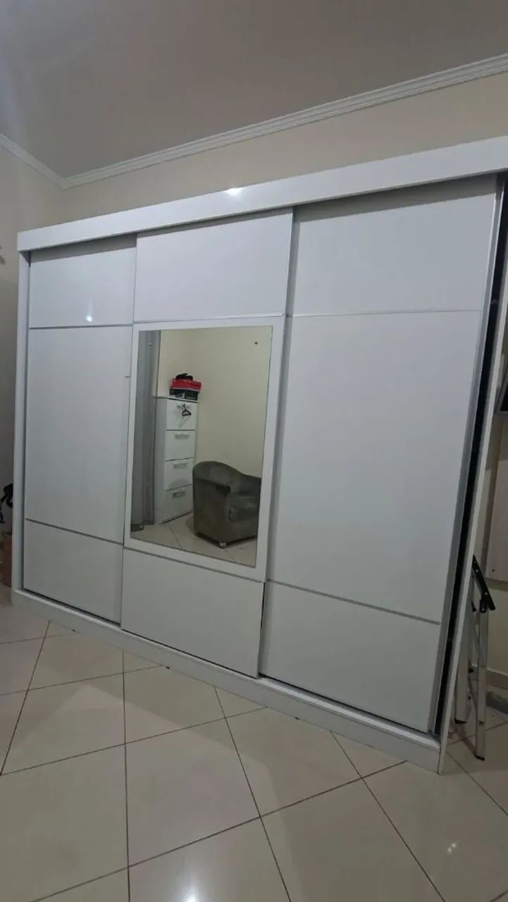 Guarda roupa casal