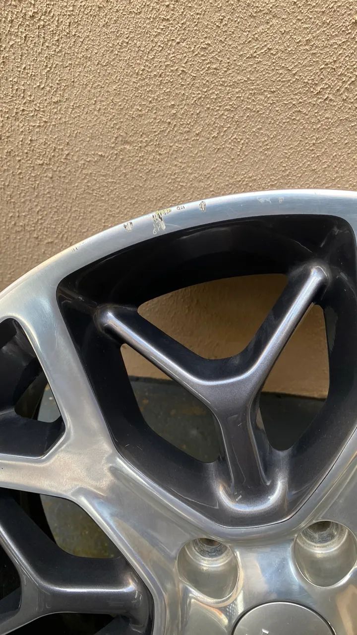 Roda de liga leve Jeep Cherokee aro 20 unidade - Foto 5