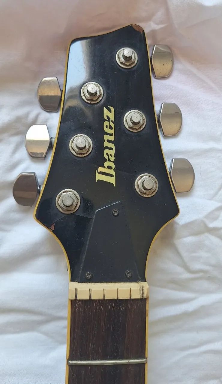 Guitarra IBANEZ Korean modelo SZ320MH - Foto 3