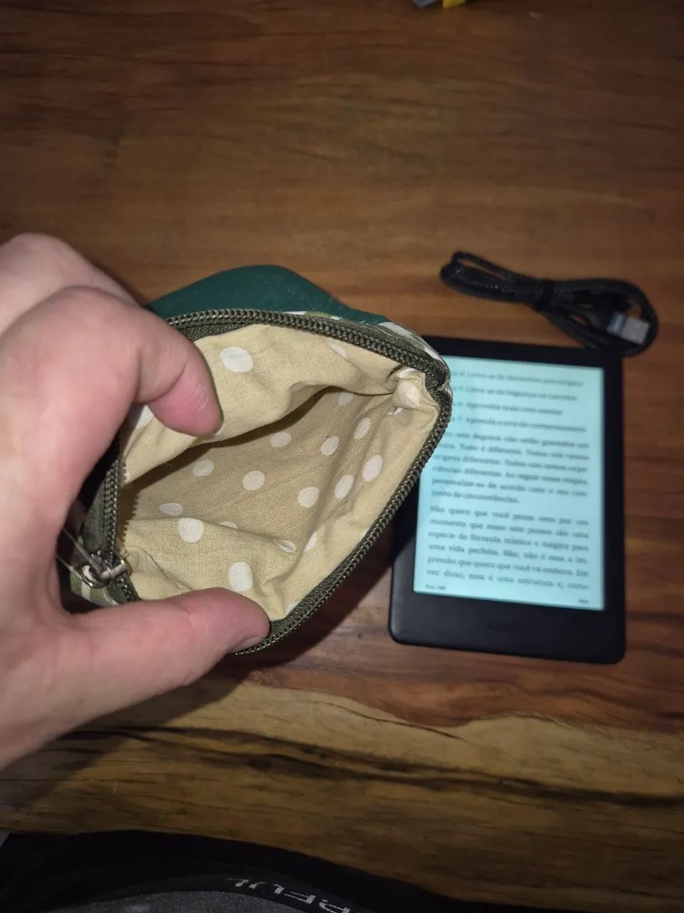 Kindle 10 Geração. Funciona Perfeitamente - Foto 3