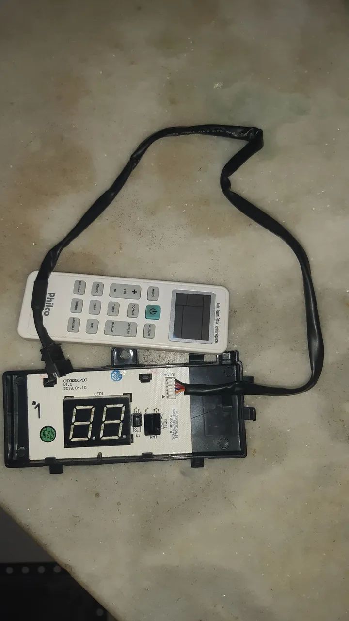 Display e controle do ar condicionado Philco 