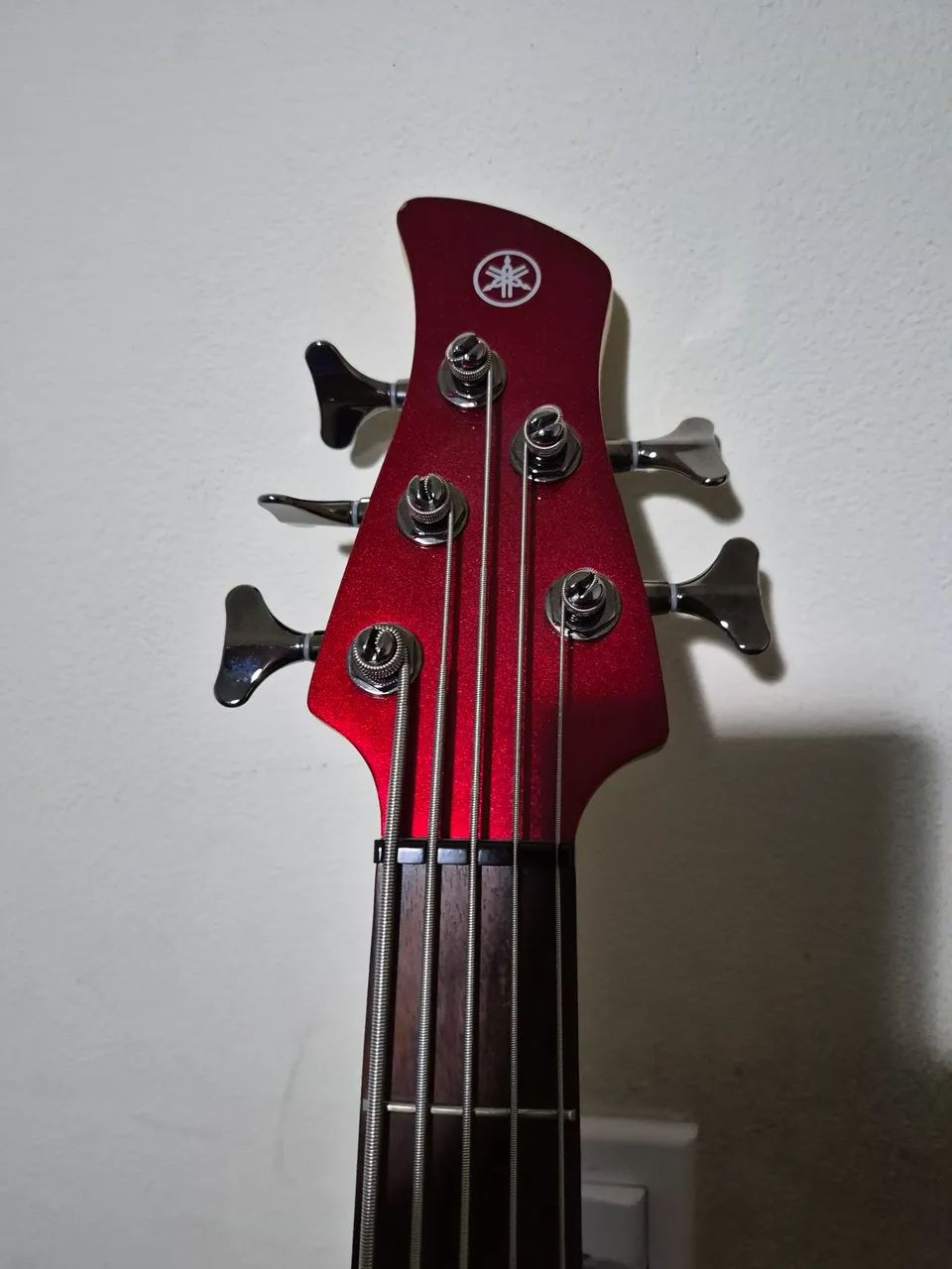Contrabaixo yamaha Trbx 305  5 cordas - Foto 4