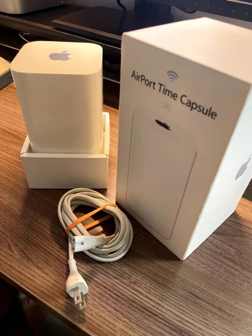 Apple AirPort Time Capsule 2TB com Caixa Original - Armazenamento