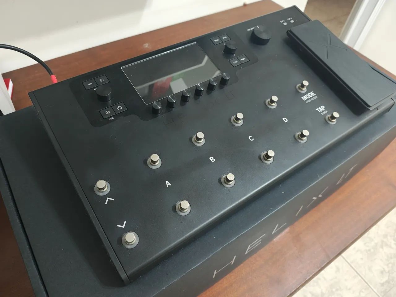 Line 6 Helix LT - Instrumentos musicais - São Domingos, Niterói