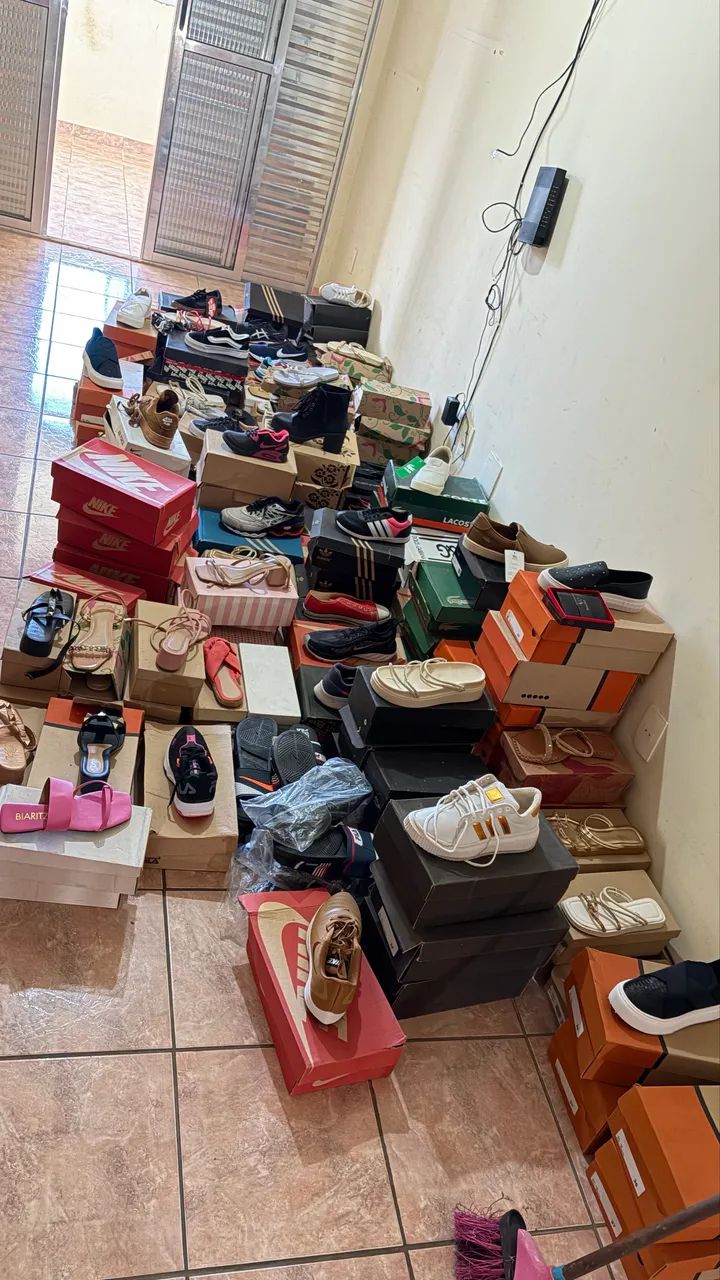 Vendo tudo 2.500 mais de duzentos pares