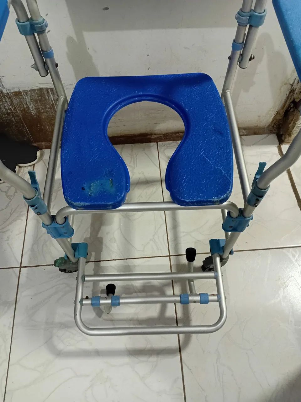 Cadeira de banho (alumínio) - Foto 3