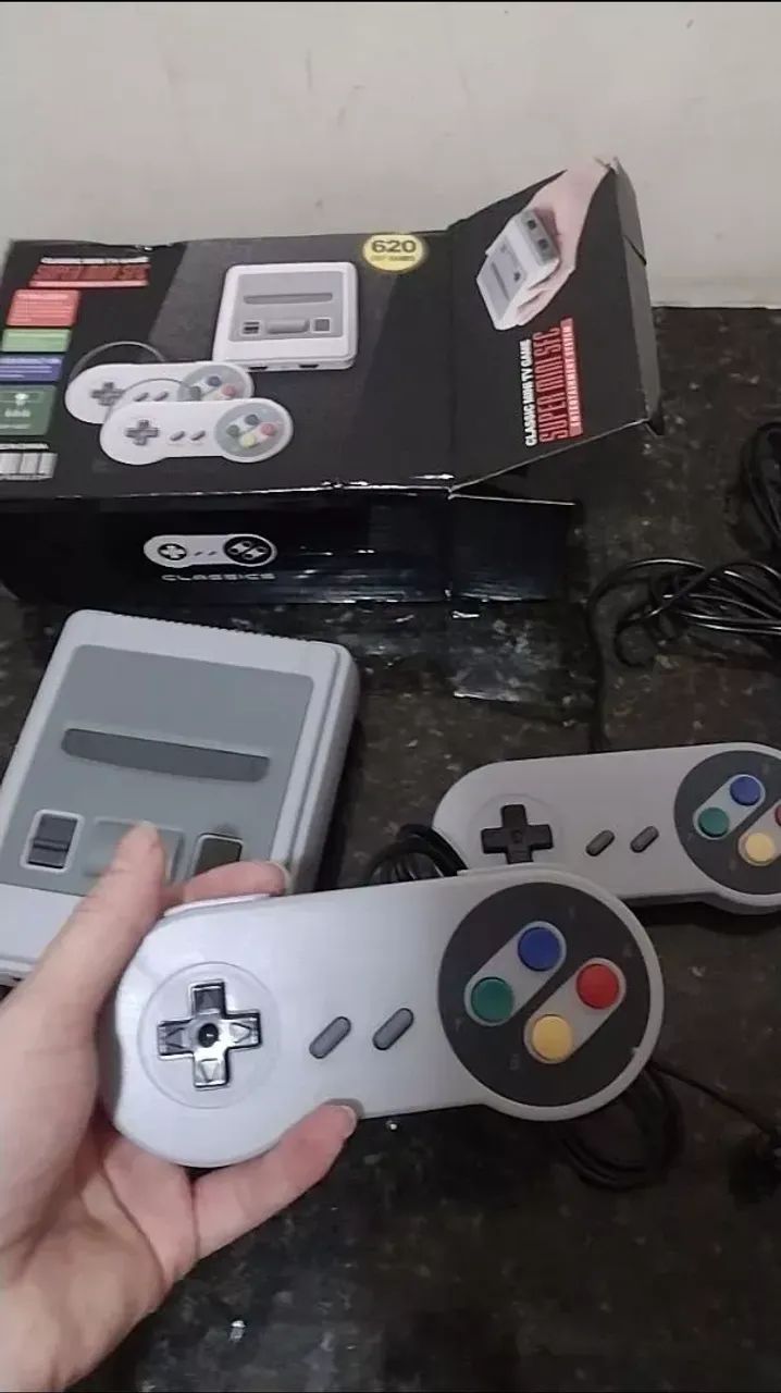 mini videogame nintendo com 620 jogos retrôs