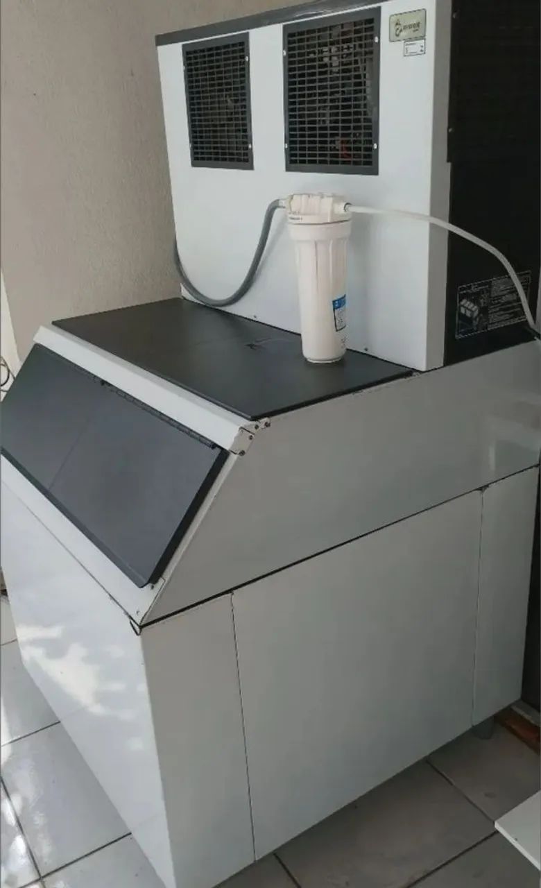 Máquina de gelo 150kg EVEREST NOVA 