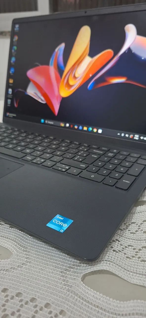 Notebook Dell Vostro 15 3510 i3 11ª Geração 8GB SSD Windows 11