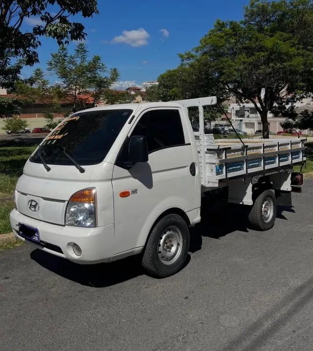 HYUNDAI HR - 2012