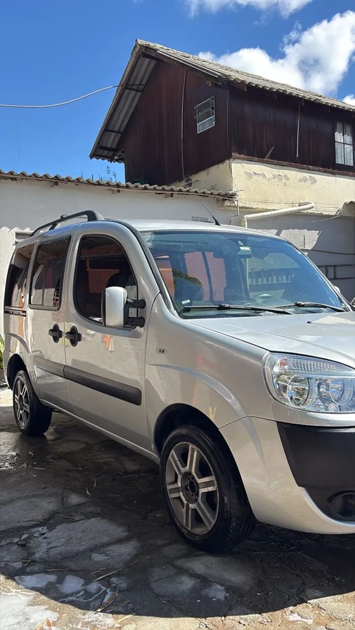 Fiat Doblo Essence 1.8 Flex 16V 5P 2018 - Foto 3