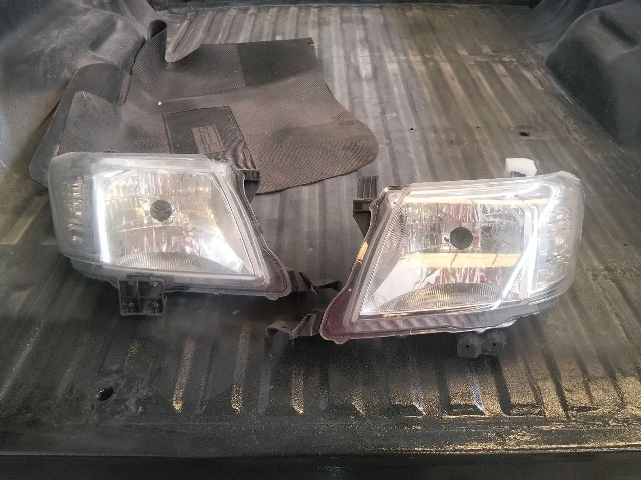 Farol Hilux  - Foto 2