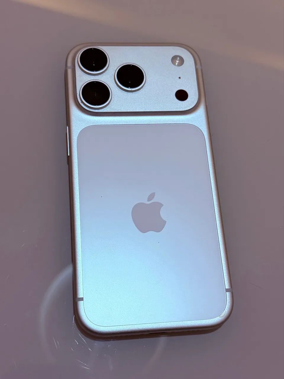 Vendo iPhone 17 Pro 512 GB ? Prata - Foto 2