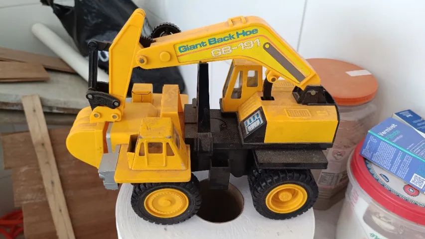 Escavadeira Giant Backhoe - Foto 3