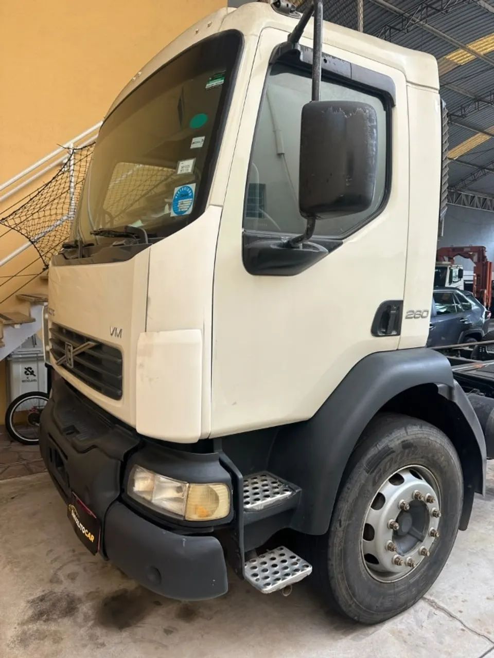 Volvo VM 260 6x4 2011 - Foto 2