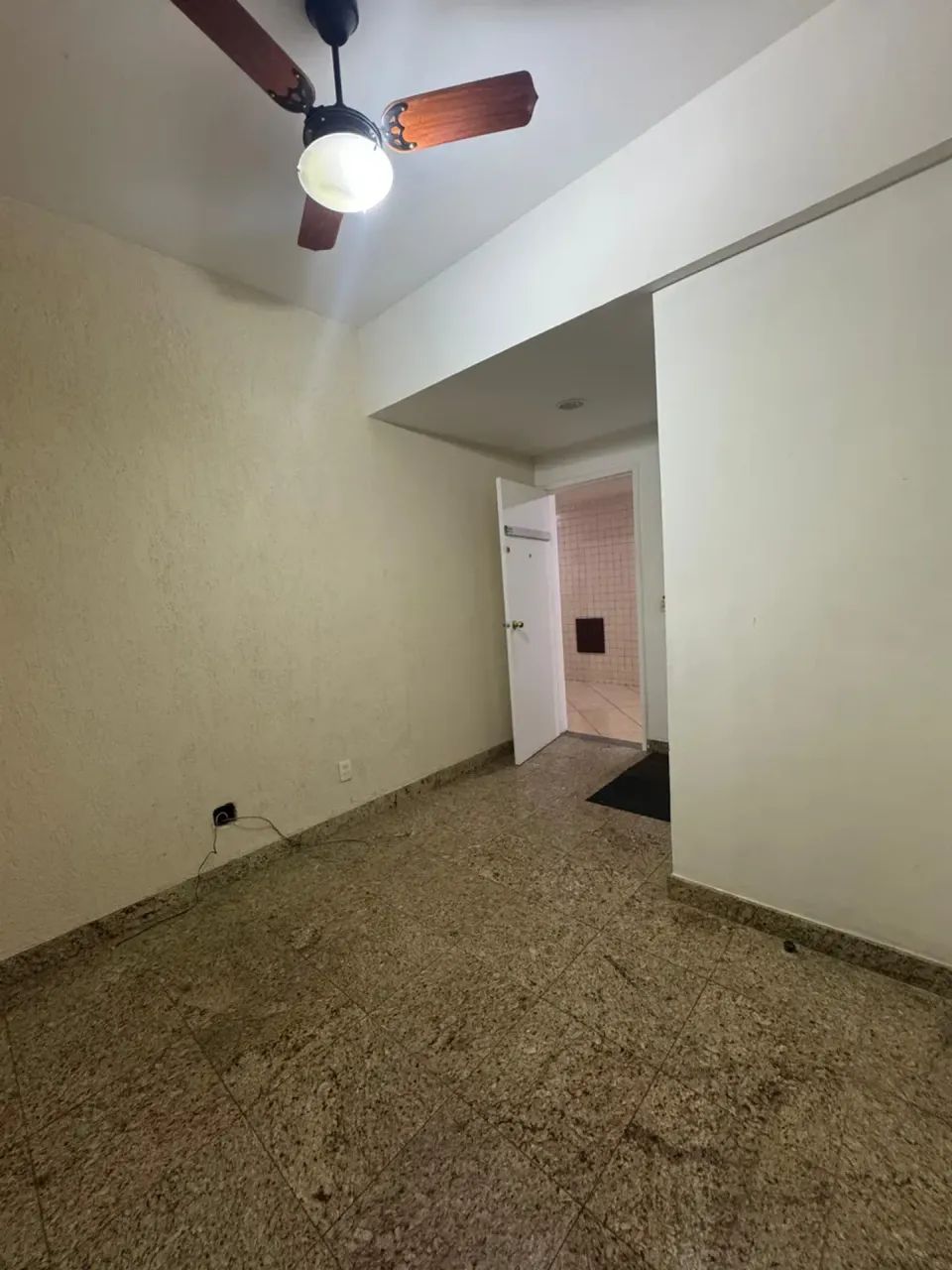 Locação sala comercial - Ilha Golden Shopping - Foto 5