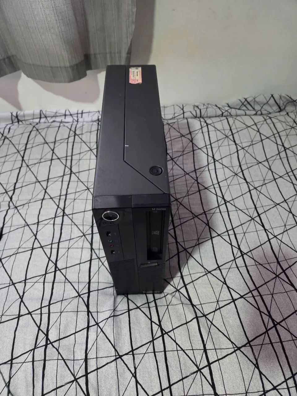 Computador Lenovo thinkcenter i5, 6gb ram, ssd 240gb. - Foto 4