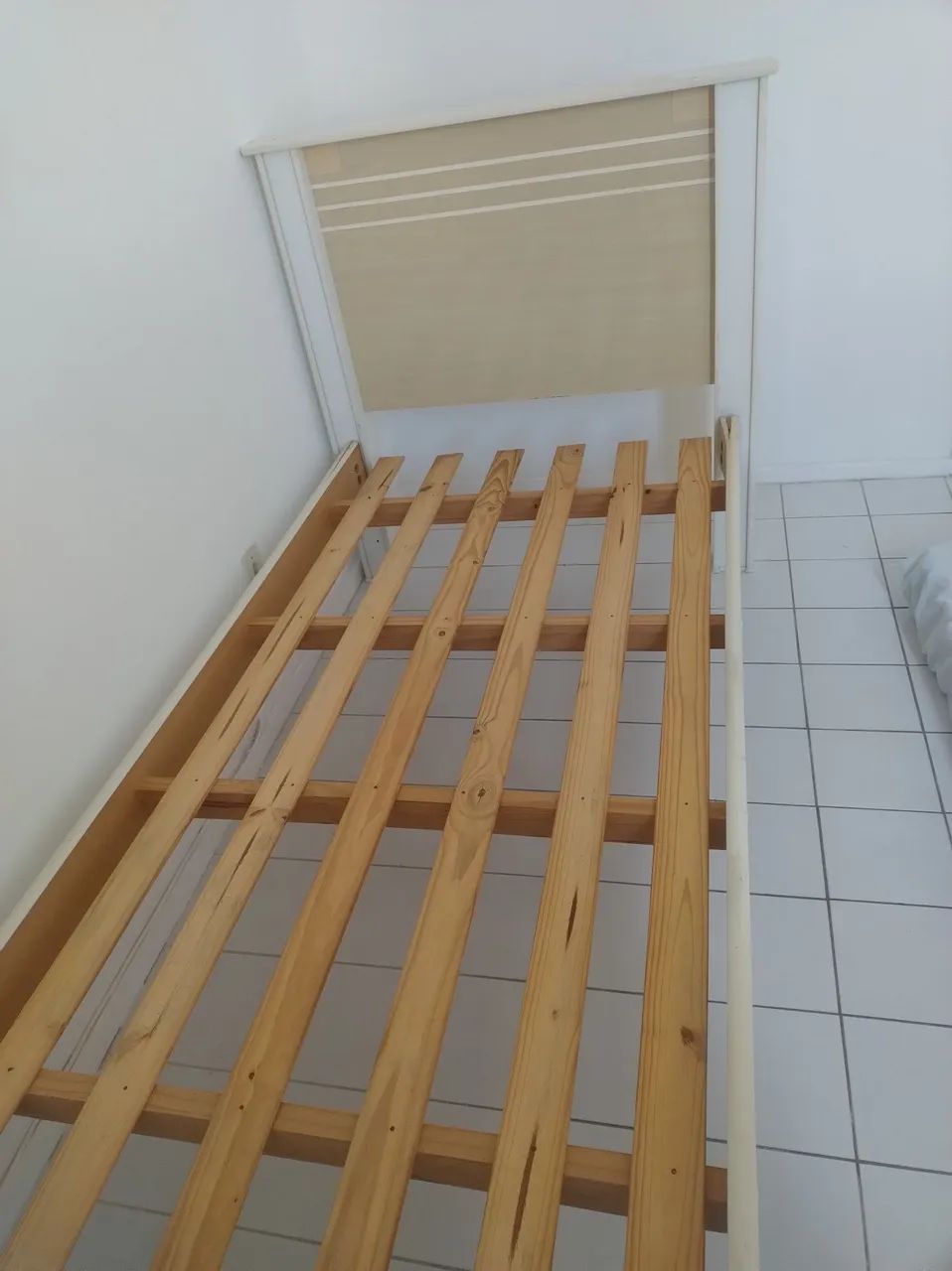 Cama de solteiro 