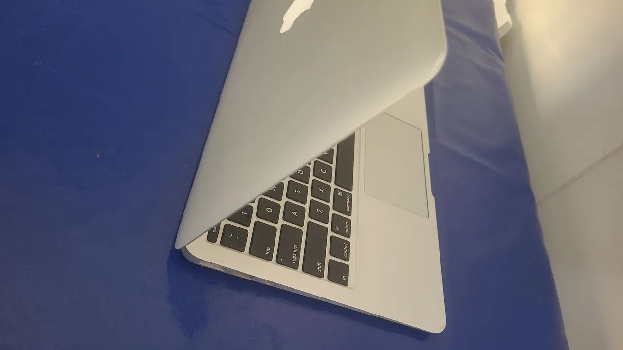Macbook Air 2014 Core i5 - Notebooks - Parque Lafaiete, Duque de