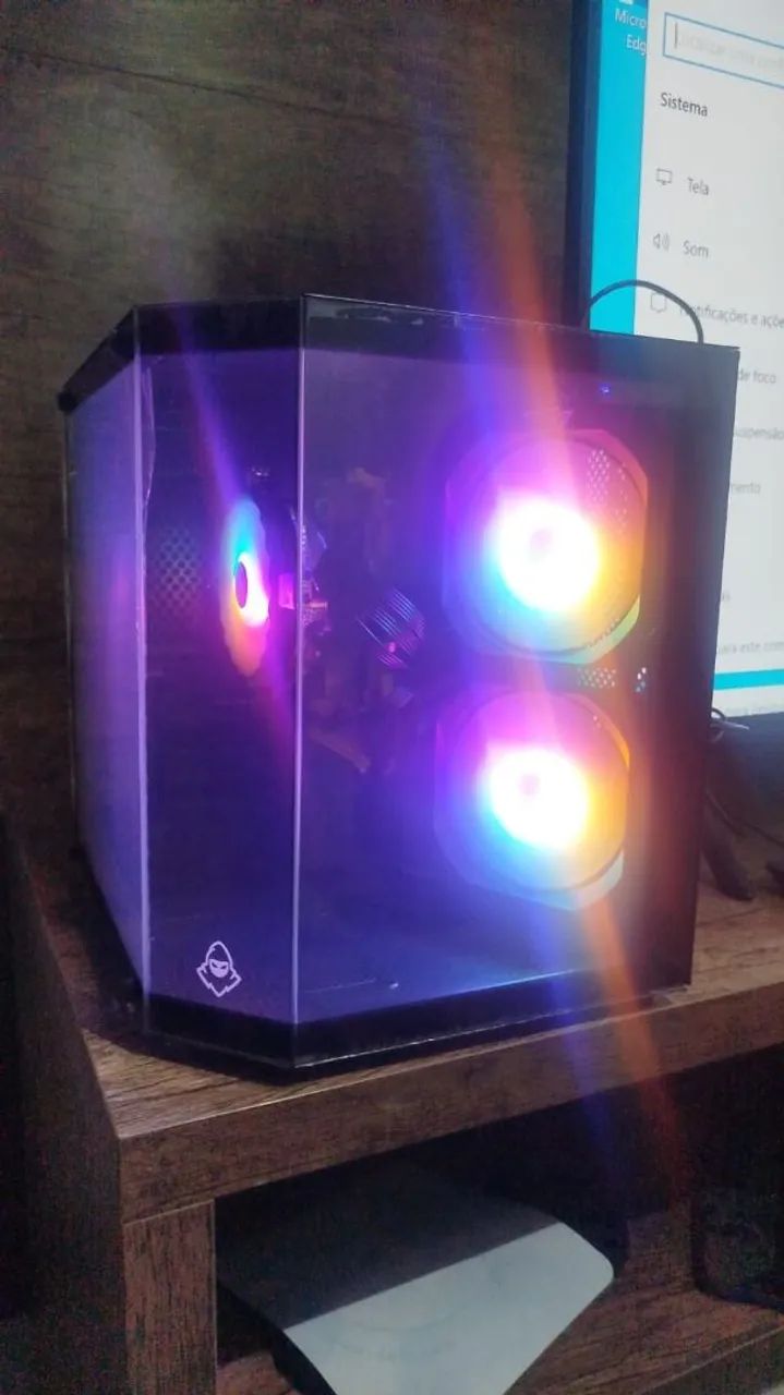 Computador - Pc i7- 7 geração 4 Ram DDR4 - SSD 240