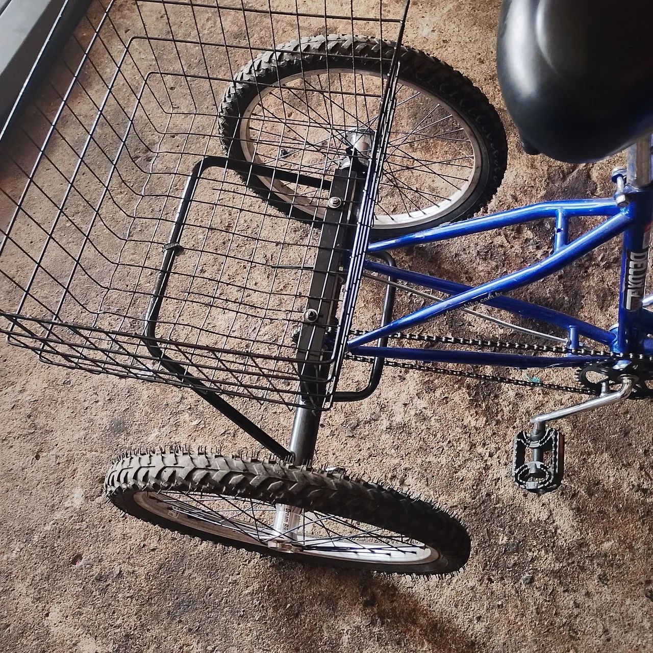 Bicicleta triciclo 