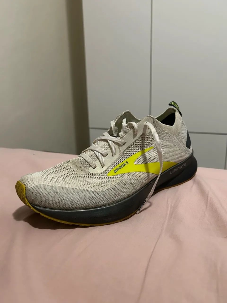 Tênis Brooks levitate 4 