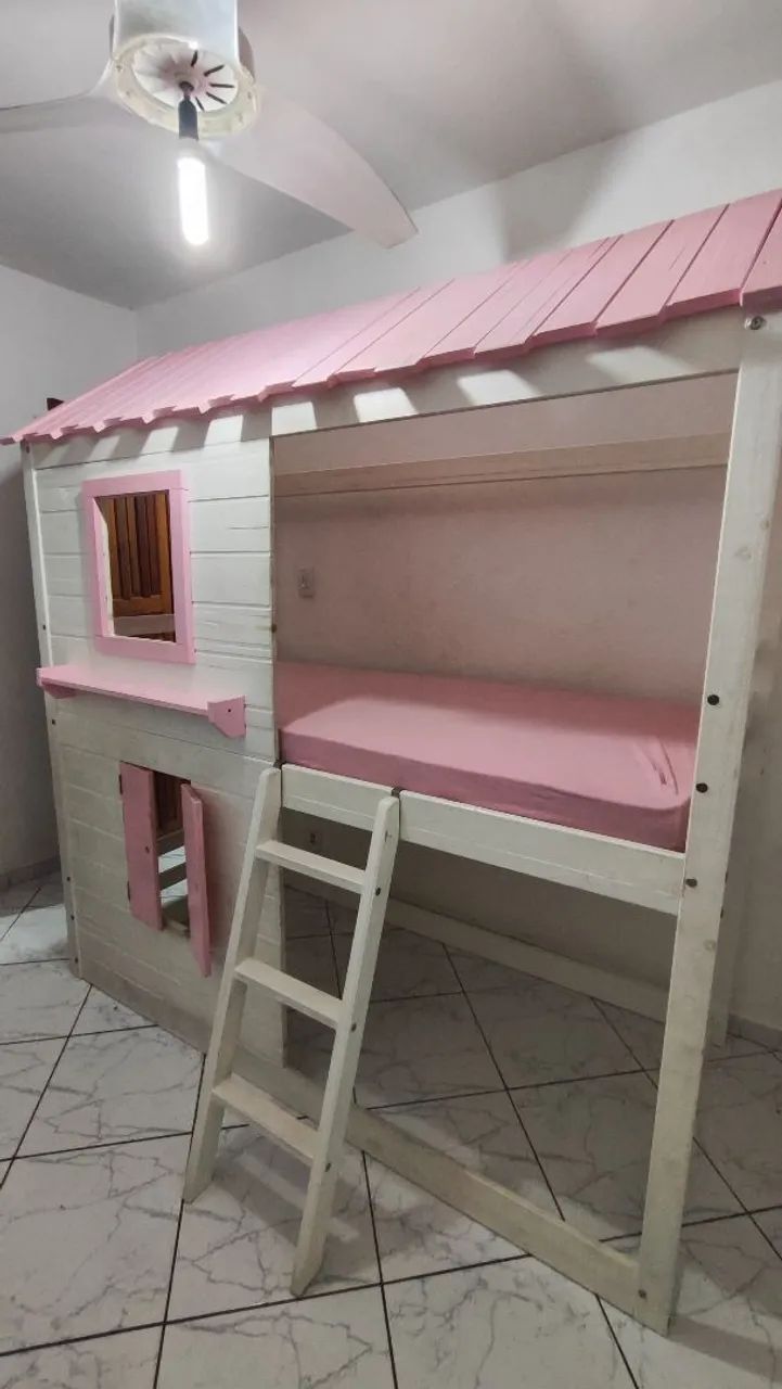Bunk bed in house shape65576098678915122
