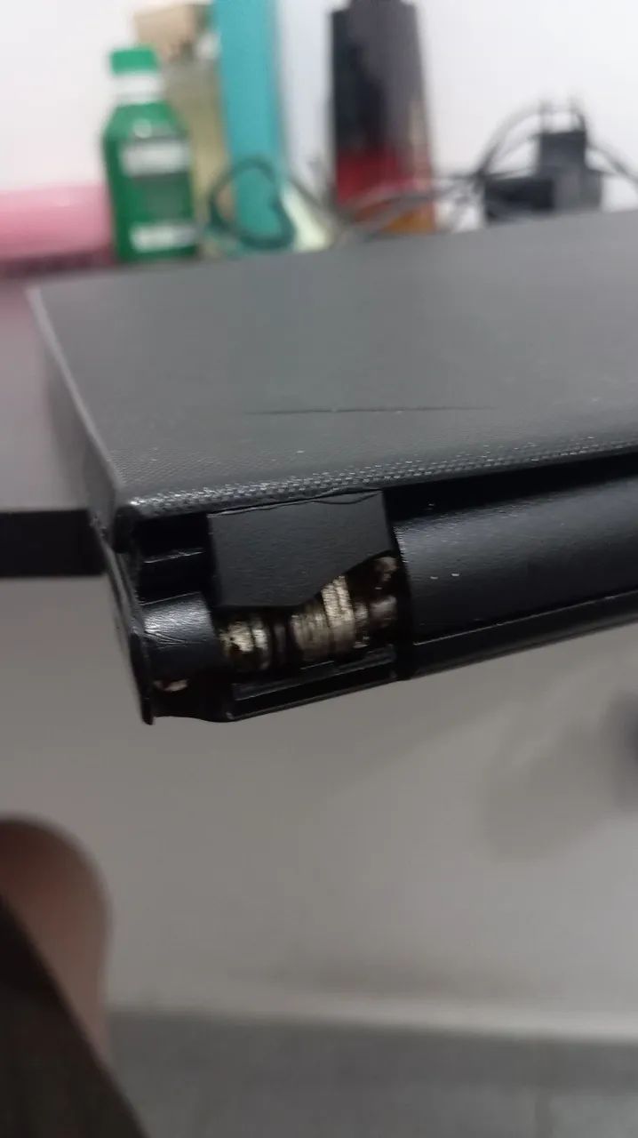 Notebook core i3 , com pequenos detalhes na carcaça  - Foto 5