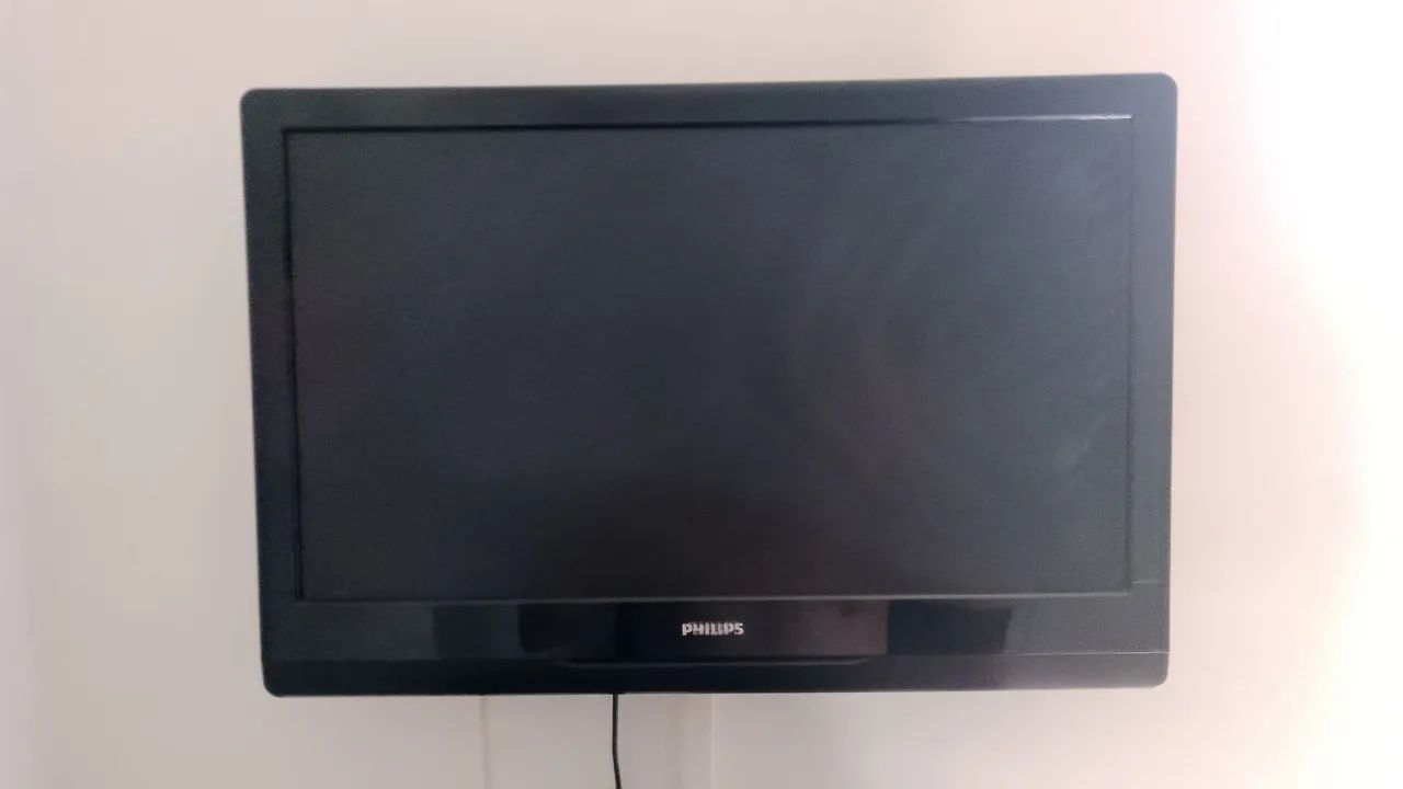 Vendo TV 19 polegadas Philips mancha na tela