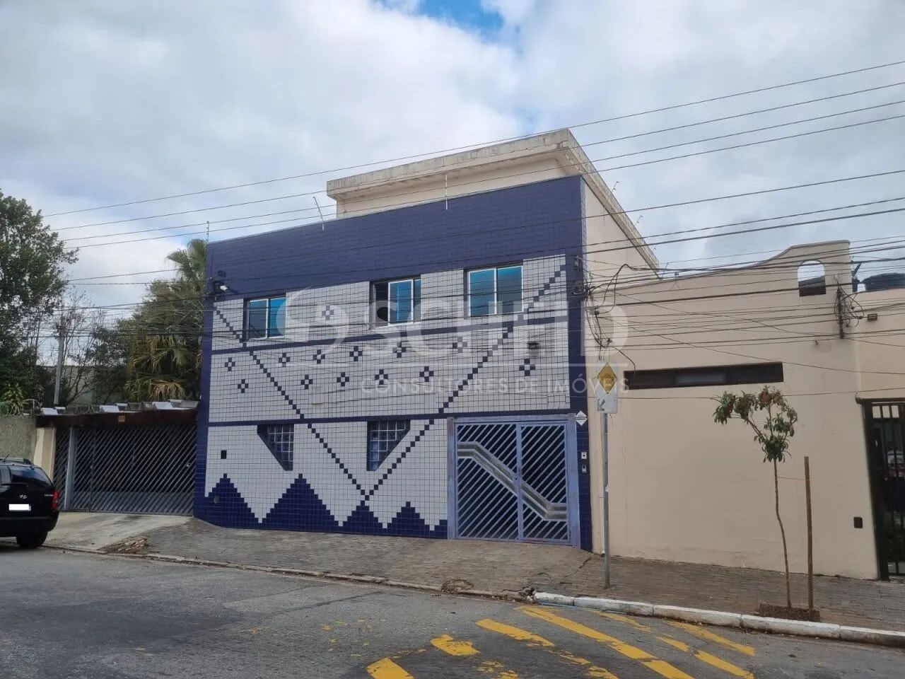 Prédio comercial na Avenida Coronel Octaviano de Freitas Costa, 108  440 m²