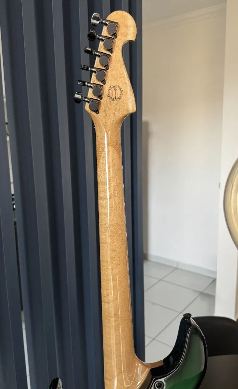 Guitarra Dreamer (Edu Ardanuy) - Washburn N4 - Foto 4