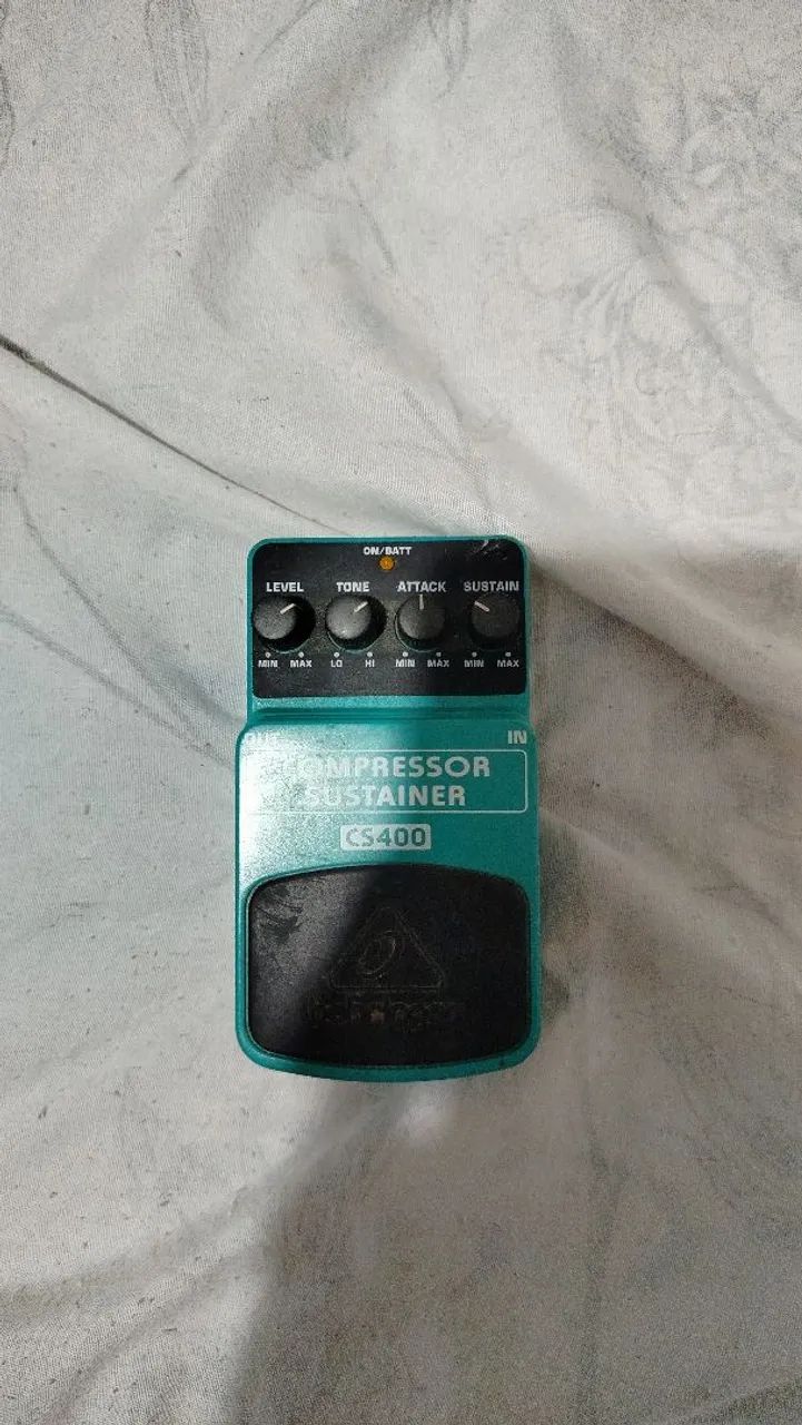 Pedal compressor CS400 - Behringer 422080614834513920
