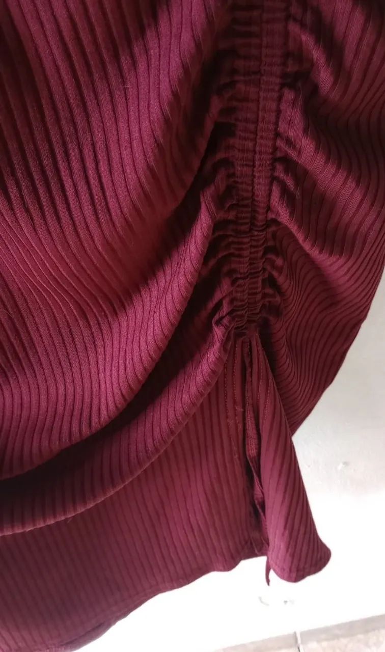 Vestido longo vinho escuro  - Foto 3