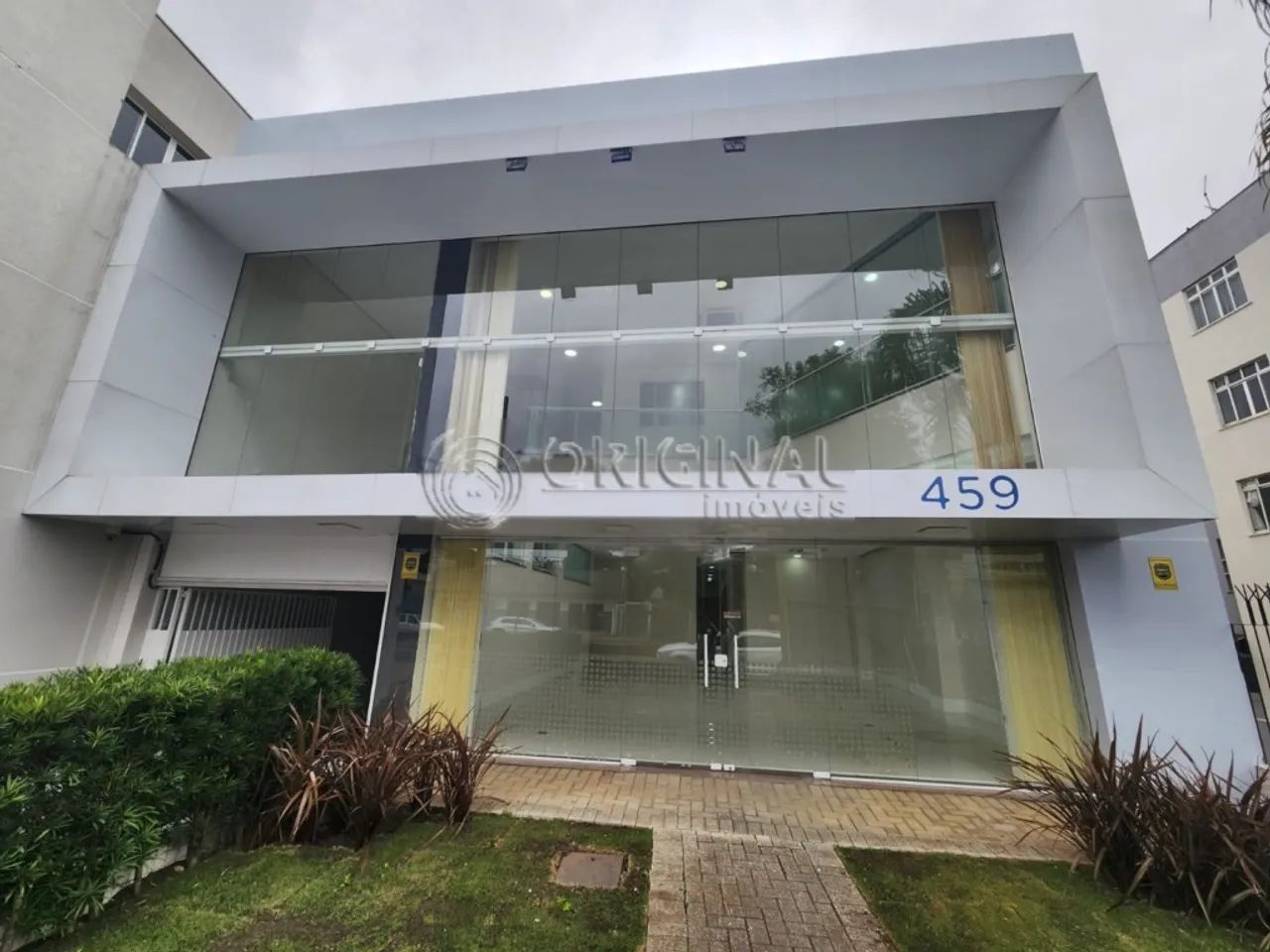 Prédio comercial para locação 740 M²